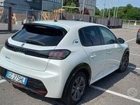 Usata Peugeot e-208 56 kW (77 CV) 2020 Bianco Utilitaria