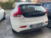 Usata Volvo V40 Summum 114 CV (83 kW) 2014 Bianco Berlina