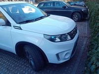 Second-hand Suzuki Vitara 120 CP (88 kW) 2016 Alb SUV