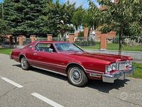 Begagnad Ford Thunderbird 203 HK (149 kW) 1976 Sportkupé