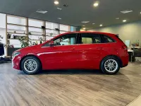 Usata Mercedes B200 150 CV (110 kW) 2019 Rosso Utilitaria