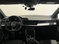 Usata Audi A3 S-Line 150 CV (110 kW) 2025 Verde distretto metallizzato Berlina