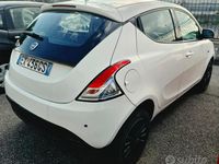 Usata Lancia Ypsilon Gold 86 CV (63 kW) 2014 Bianco Utilitaria