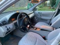 Usata Mercedes C220 Classic 143 CV (105 kW) 2002 Berlina