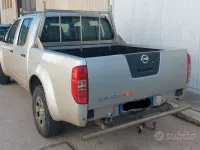 Usata Nissan Navara 144 CV (105 kW) 2014 Grigio Pick-up