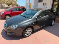 Usata Lancia Delta S 120 CV (88 kW) 2012 Grigio Utilitaria