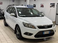Usata Ford Focus 109 CV (80 kW) 2010 Bianco Berlina