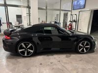 Usata Porsche 992 394 CV (289 kW) 2024 Nero Cabrio