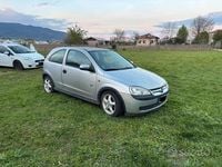 Usata Opel Corsa 101 CV (74 kW) 2003 Grigio Utilitaria