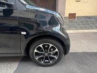 Usata Smart ForFour 71 CV (52 kW) 2015 Nero Utilitaria