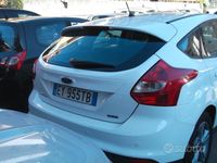 Usata Ford Focus Individual 125 CV (91 kW) 2013 Bianco Berlina