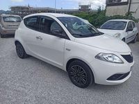 Usata Lancia Ypsilon Gold 69 CV (50 kW) 2018 Bianco Utilitaria