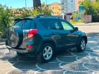 Usata Toyota RAV4 Luxury 136 CV (100 kW) 2007 Nero SUV