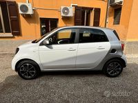 Usata Smart ForFour Passion 71 CV (52 kW) 2016 Bianco Utilitaria