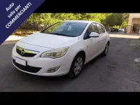 Usata Opel Astra 101 CV (74 kW) 2010 Bianco Berlina