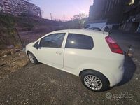 Occasion Fiat Grande Punto 75 ch (55 kW) 2011 Blanc Citadine
