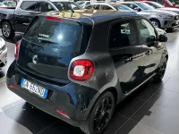Usata Smart ForFour 71 CV (52 kW) 2018 Nero Utilitaria