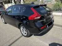 Usata Volvo V40 Kinetic 120 CV (88 kW) 2016 Nero Berlina