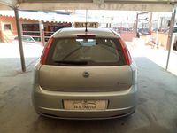 Usata Fiat Grande Punto 75 CV (55 kW) 2006 Grigio Utilitaria