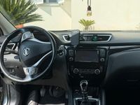 Usata Nissan Qashqai N-Connecta 131 CV (96 kW) 2017 Grigio SUV