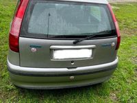 Usata Fiat Punto 80 CV (58 kW) 2000 Argento Utilitaria