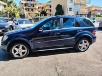 Usata Mercedes ML320 224 CV (164 kW) 2007 Blu SUV