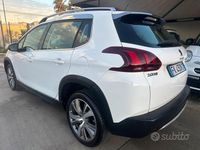 Usata Peugeot 2008 Allure 120 CV (88 kW) 2017 Bianco SUV