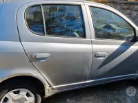 Usata Toyota Yaris 68 CV (50 kW) 2001 Berlina