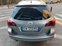 Usata Opel Astra Cosmo 140 CV (102 kW) 2012 Grigio Station wagon