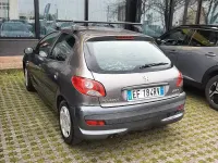 Usata Peugeot 206 60 CV (44 kW) 2010 Berlina