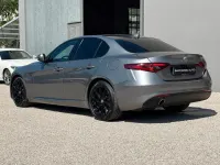 Usata Alfa Romeo Giulia Executive 160 CV (117 kW) 2020 Grigio Berlina