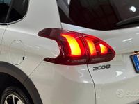 Usata Peugeot 2008 Allure 100 CV (73 kW) 2018 Bianco SUV