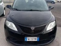Usata Lancia Ypsilon Gold 69 CV (50 kW) 2019 Nero Utilitaria