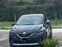 Usata Renault Captur 100 CV (73 kW) 2023 Blu SUV