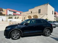 Usata VW T-Roc R-line 150 CV (110 kW) 2023 Nero SUV