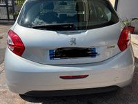 Usata Peugeot 208 2014 Grigio Utilitaria