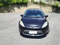 Usata Ford Fiesta Titanium 96 CV (70 kW) 2010 Viola Berlina