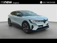 Używany Renault Megane E-Tech Techno 161 kW (220 KM) 2022 Biały Sedan/Limuzyna