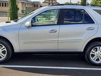 Usata Mercedes ML320 224 CV (164 kW) 2006 Grigio SUV