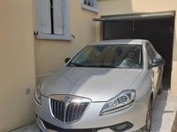 Usata Lancia Delta 120 CV (88 kW) 2008 Grigio Utilitaria