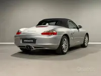 Usata Porsche Boxster 260 CV (191 kW) 2003 Grigio Cabrio