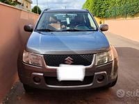 Käytetty Suzuki Vitara 94 HP (69 kW) 2007 Harmaa Katumaasturi