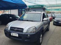 Usata Hyundai Tucson Active 140 CV (102 kW) 2006 Grigio SUV