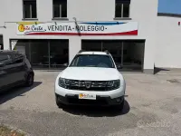 Usata Dacia Duster Lauréate 105 CV (77 kW) 2014 Bianco SUV