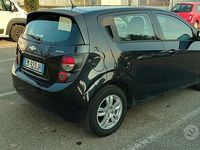 Usata Chevrolet Aveo 86 CV (63 kW) 2012 Nero Berlina