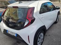 Usata Toyota Aygo X Active 72 CV (52 kW) 2022 Bianco SUV