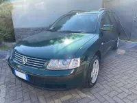 Usata VW Passat Highline 116 CV (85 kW) 2000 Verde Station wagon