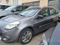 Usata Renault Clio 101 CV (74 kW) 2011 Grigio Station wagon