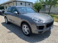 Usata Porsche Cayenne 250 CV (183 kW) 2015 Grigio SUV
