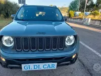 Usata Jeep Renegade Trailhawk 170 CV (125 kW) 2015 Grigio SUV